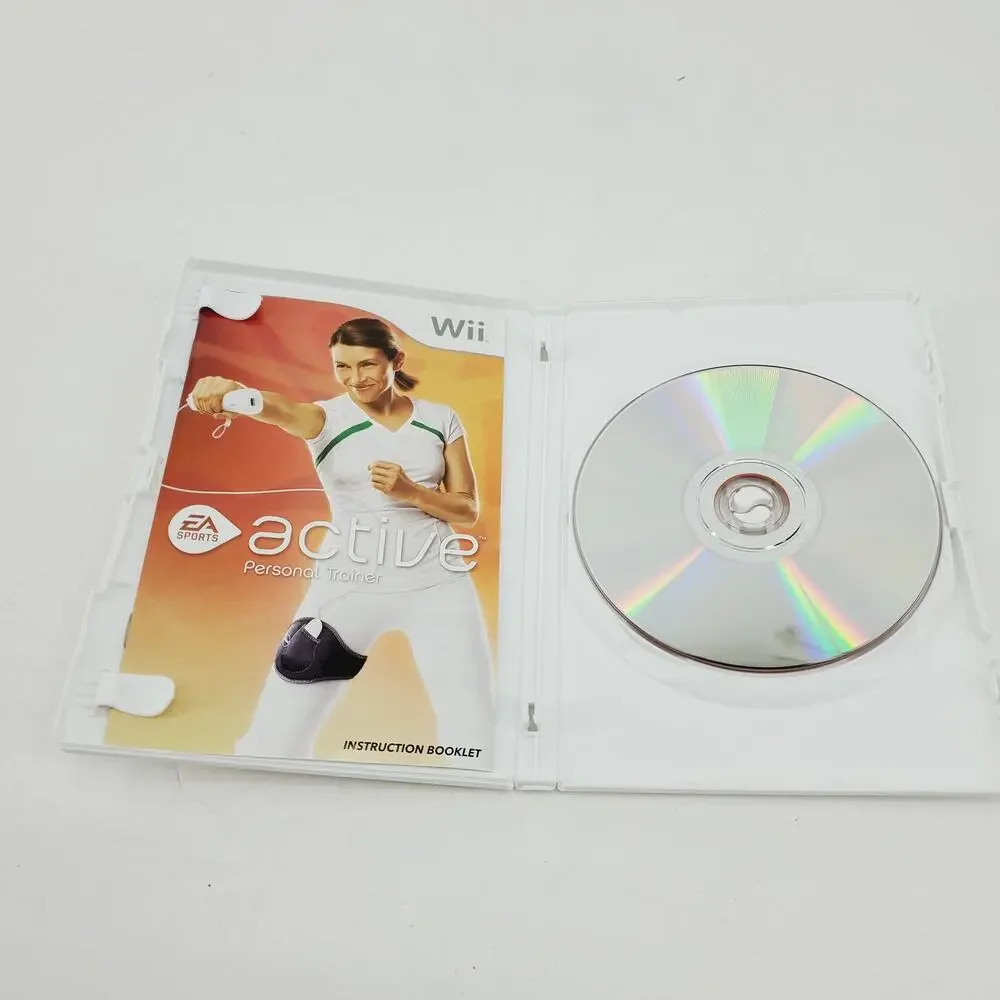 Nintendo Wii EA Sports Active Personal Trainer Complete w/ User Manual TESTED